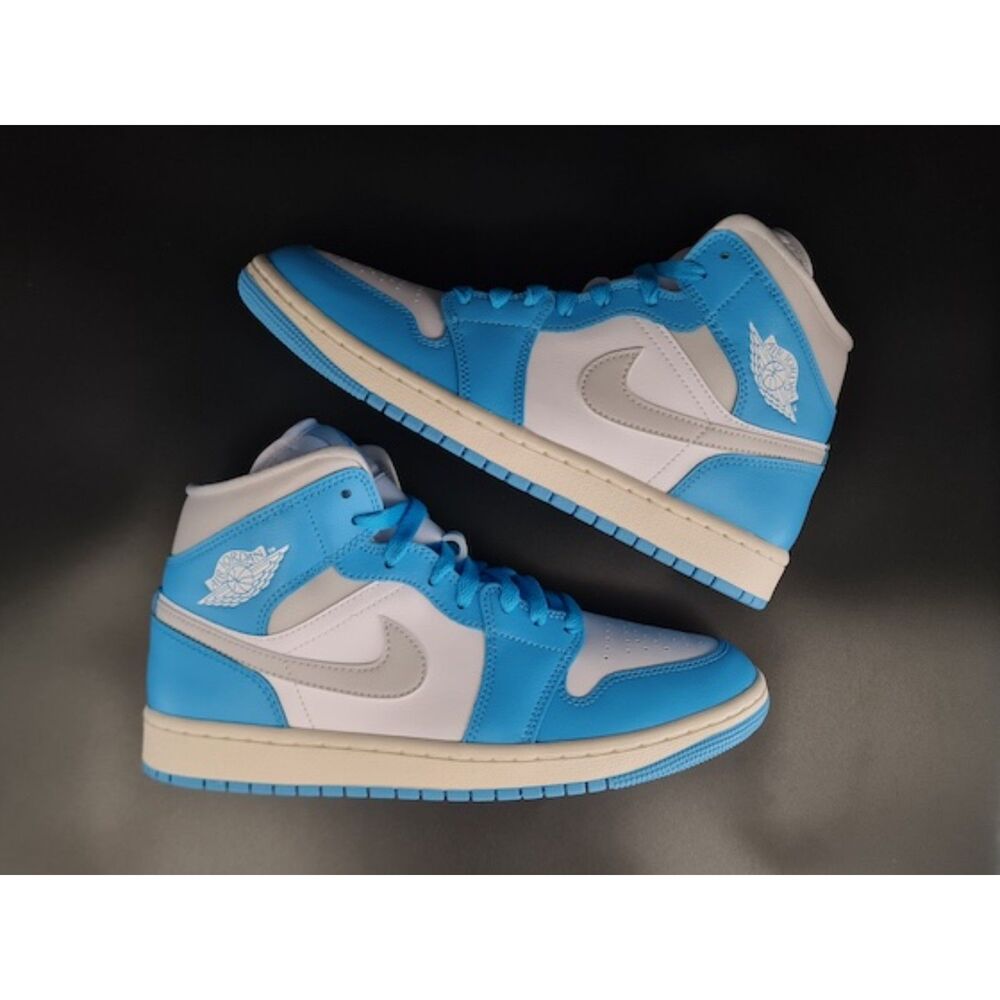 Jordan 1 Mid . Dark Powder Blue White Sail Grey (Women’s). SIZE 7. BQ6472-400